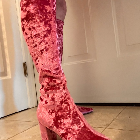 PINK VELVET zip-up stretch boots. 3” heel. SIZE 38. BRAND NEW NEVER WORN. - Picture 3 of 8